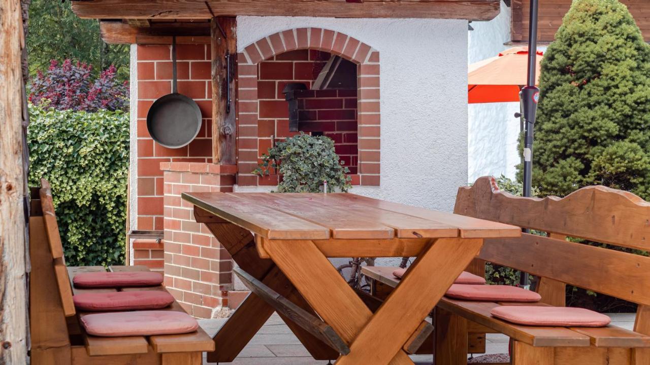 Haus Regina Aparthotel Strobl Exteriör bild